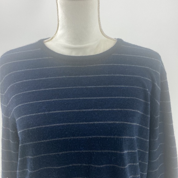 Calvin Klein Marino wool blend knit navy blue striped long sleeved sweater - Picture 14 of 15